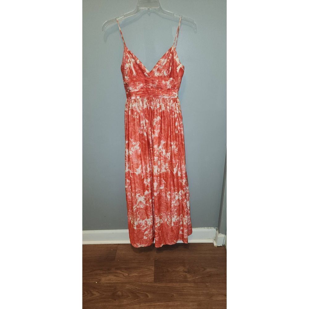 Victoria Royal Ltd. Gown